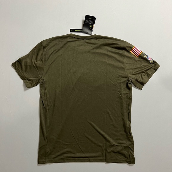 Nike Washington Football Team Salute To Service Dri-Fit Green Shirts - Picture 5 of 5